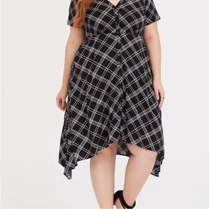 Torrid Black & White Plaid Women's Dress Size 4